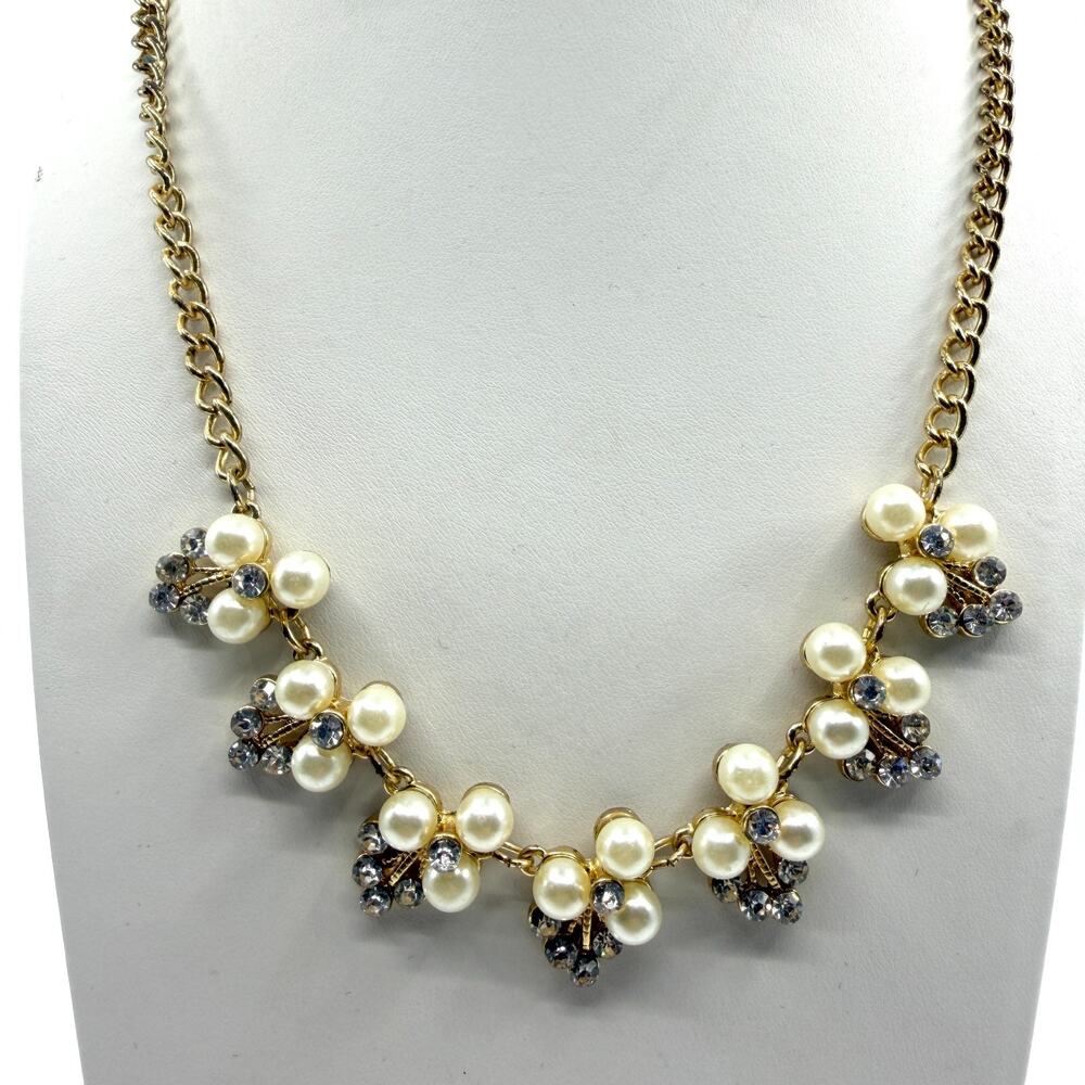 Elegant Faux Pearl and Rhinestone Cluster Statement Necklace Gold-Tone Vintage